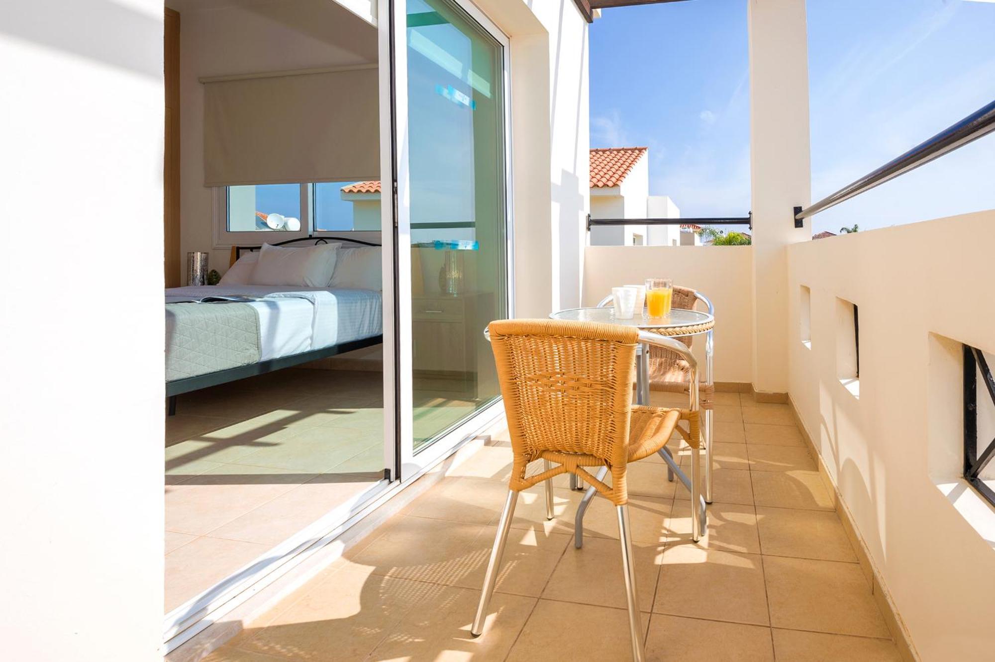 פרוטאראס Villa Ivy מראה חיצוני תמונה